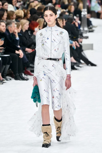 Look 51